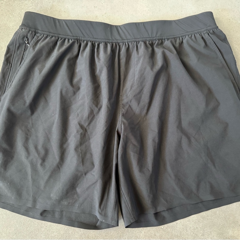 Men's True Classic black Athletic Shorts